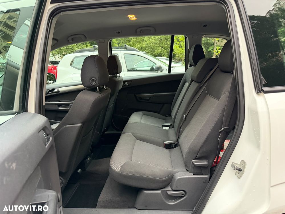 Opel Zafira 1.7 CDTI ecoFLEX Family - 11