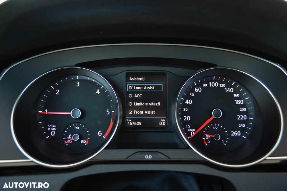 Volkswagen Passat 2.0 TDI SCR DSG Business - 11