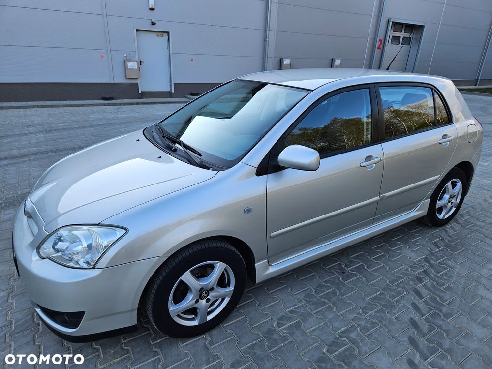 Toyota Corolla 1.4 VVT-i Terra Polaris - 2