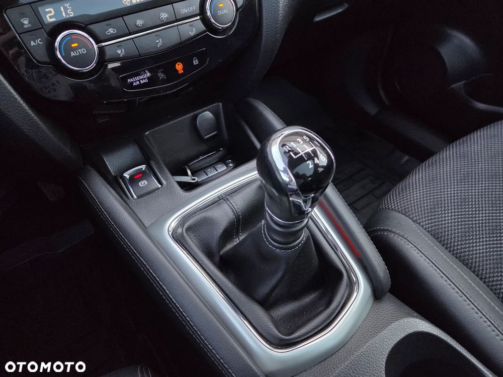 Nissan Qashqai 1.6 DIG-T Tekna - 21