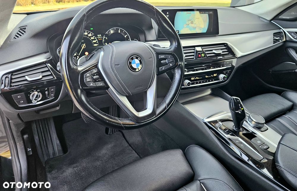 BMW Seria 5 530d xDrive Sport Line - 8
