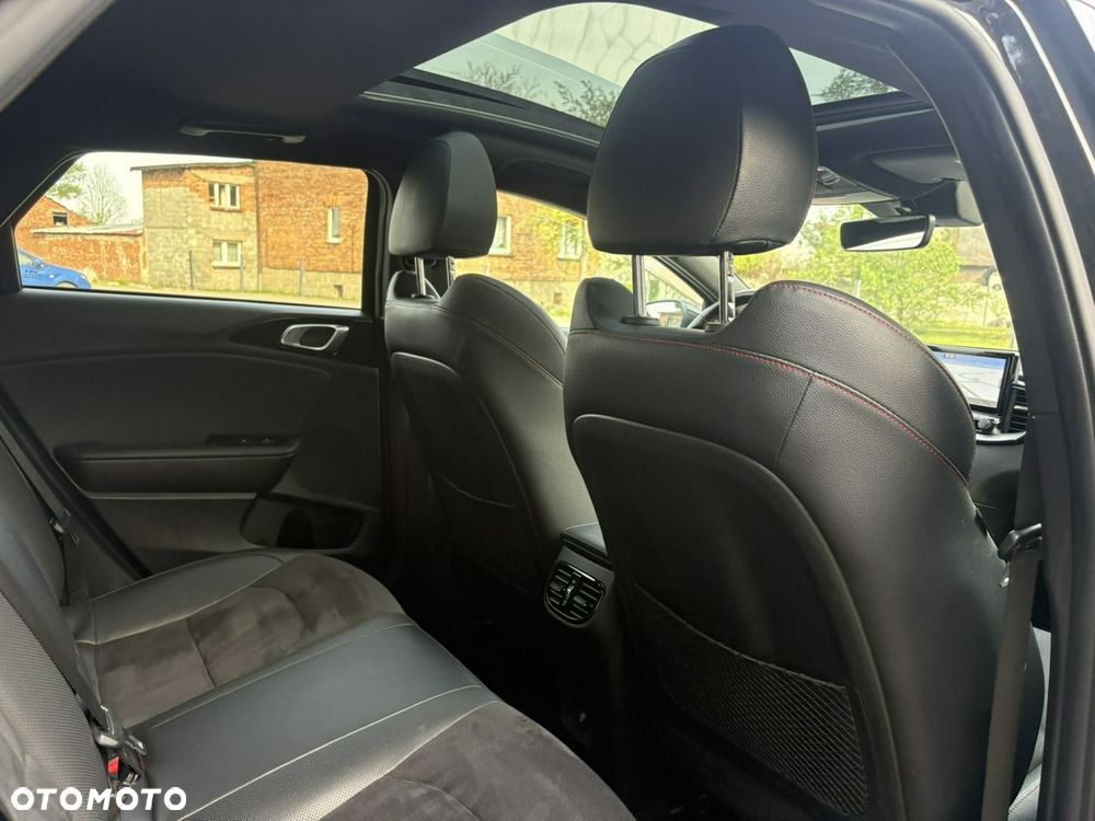 Kia ProCeed 1.6 T-GDI DCT7 OPF GT - 13
