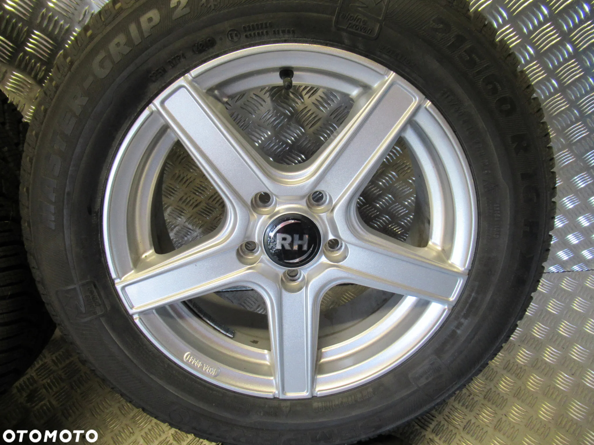 Koła Vw T-Rock Passat B8 Skoda Karoq Superb Yeti 6,5Jx16 et45 5x112 NOWE OPONY - 3