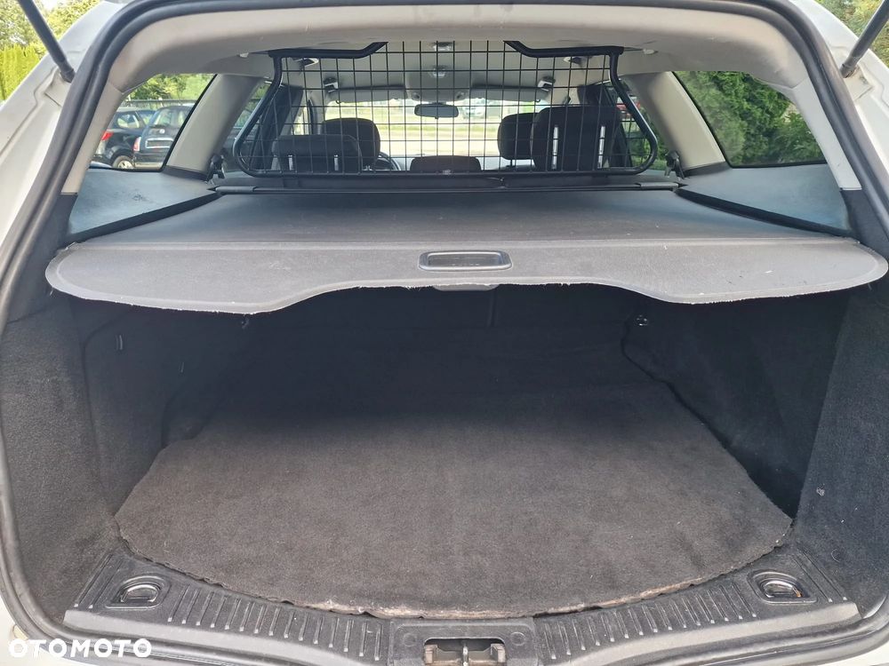Ford Mondeo 2.0 TDCi Champions Edition - 20