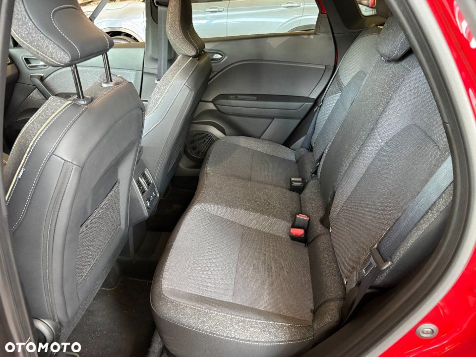Mitsubishi Grandis - 9