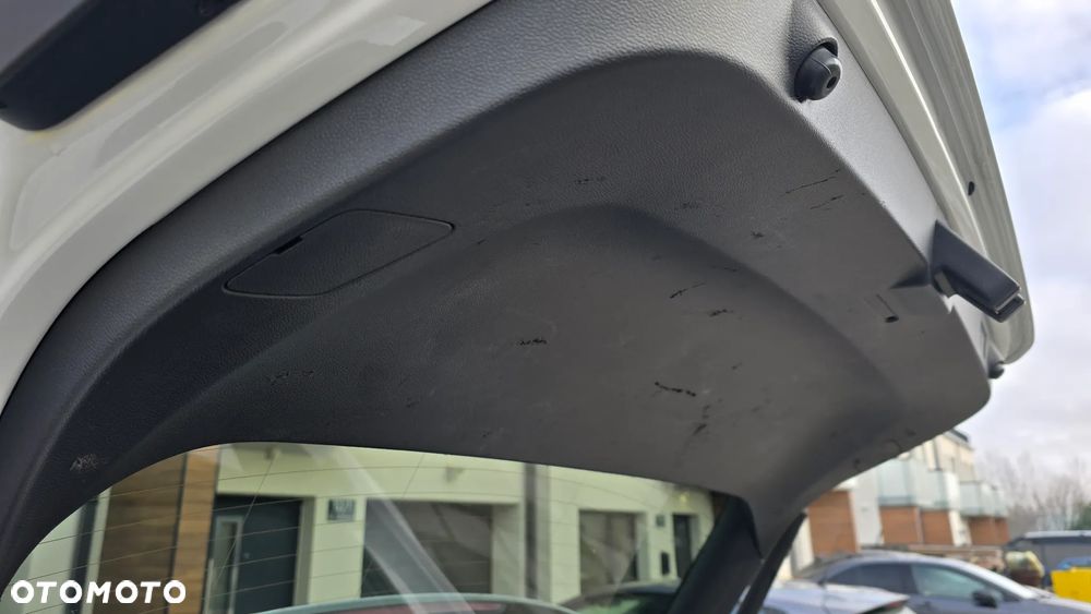 Volkswagen Arteon 2.0 TDI R-Line DSG - 28