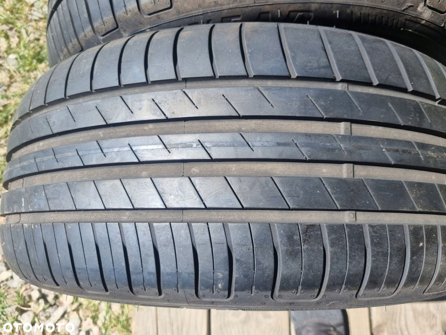 OPONY GOODYEAR EFFICIENTGRIP PERFORMANCE 225/50r17 2019r.2x7.5mm bdb stan - 2