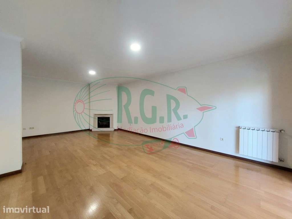 T2 PRONTO A HABITAR | Suite | Garagem Fechada - Grande imagem: 2/24