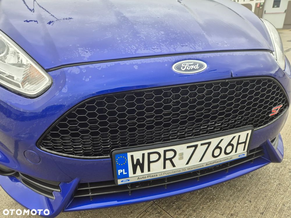 Ford Fiesta ST - 13