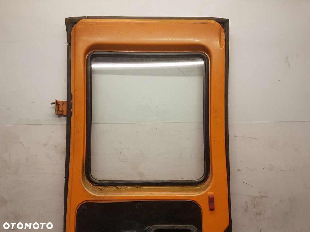 MERCEDES BENZ KACZKA 207 D DRZWI TYŁ PRAWE - 14