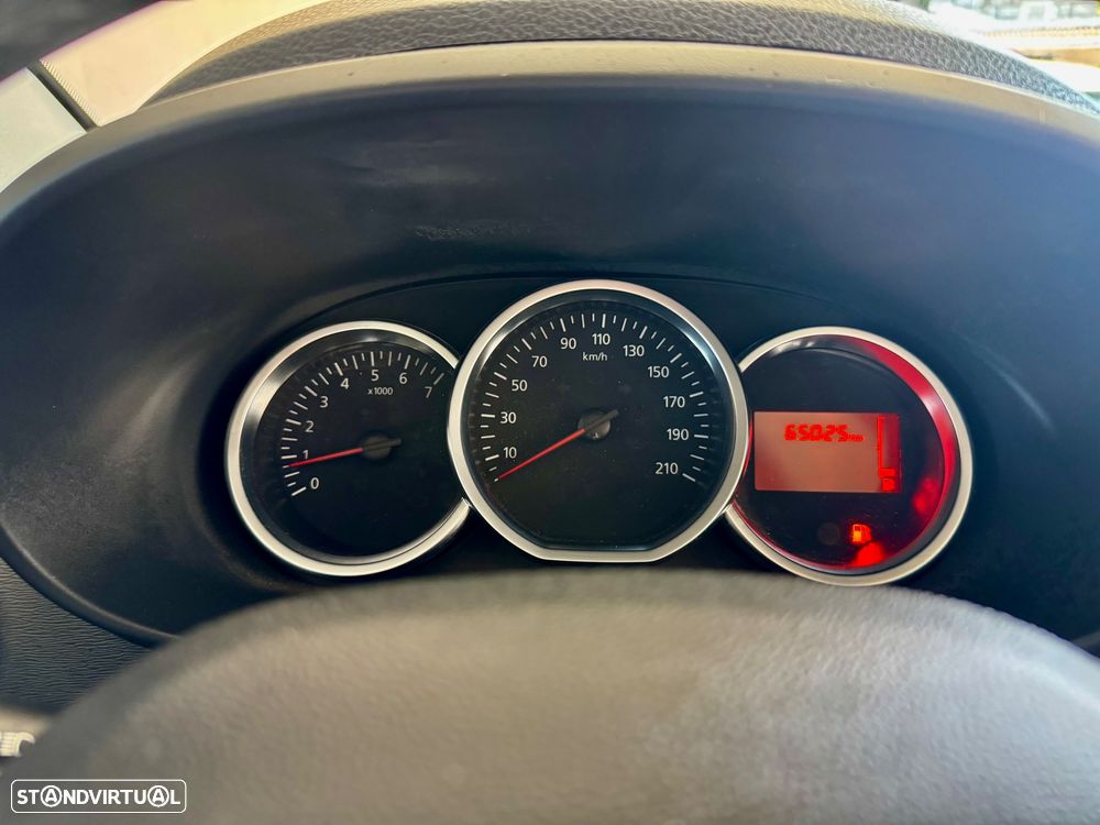 Dacia Lodgy 1.3 TCe Stepway 7L - 17