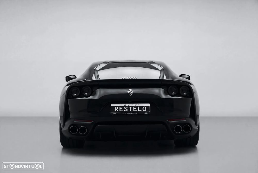 Ferrari 812 Superfast 6.5 V12 - 5