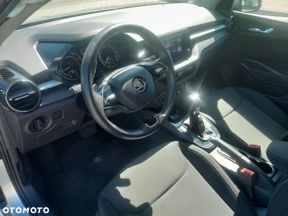 Skoda Fabia 1.0 TSI DSG Ambition - 9