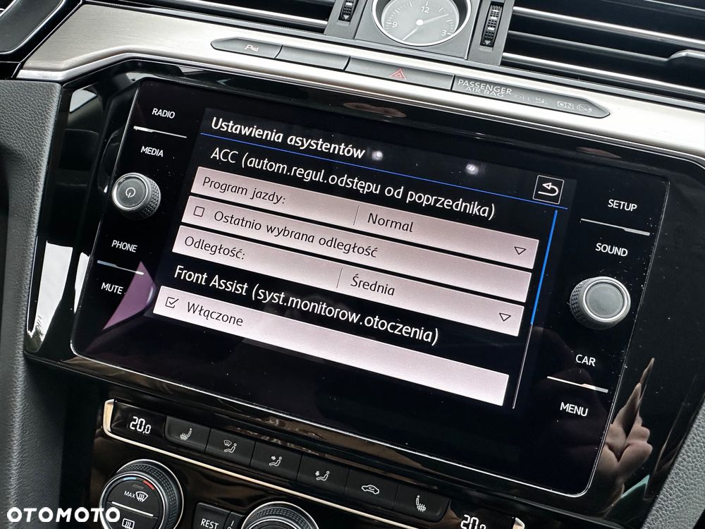 Volkswagen Passat Variant 1.4 TSI ACT (BlueMotion Technology) Highline - 30