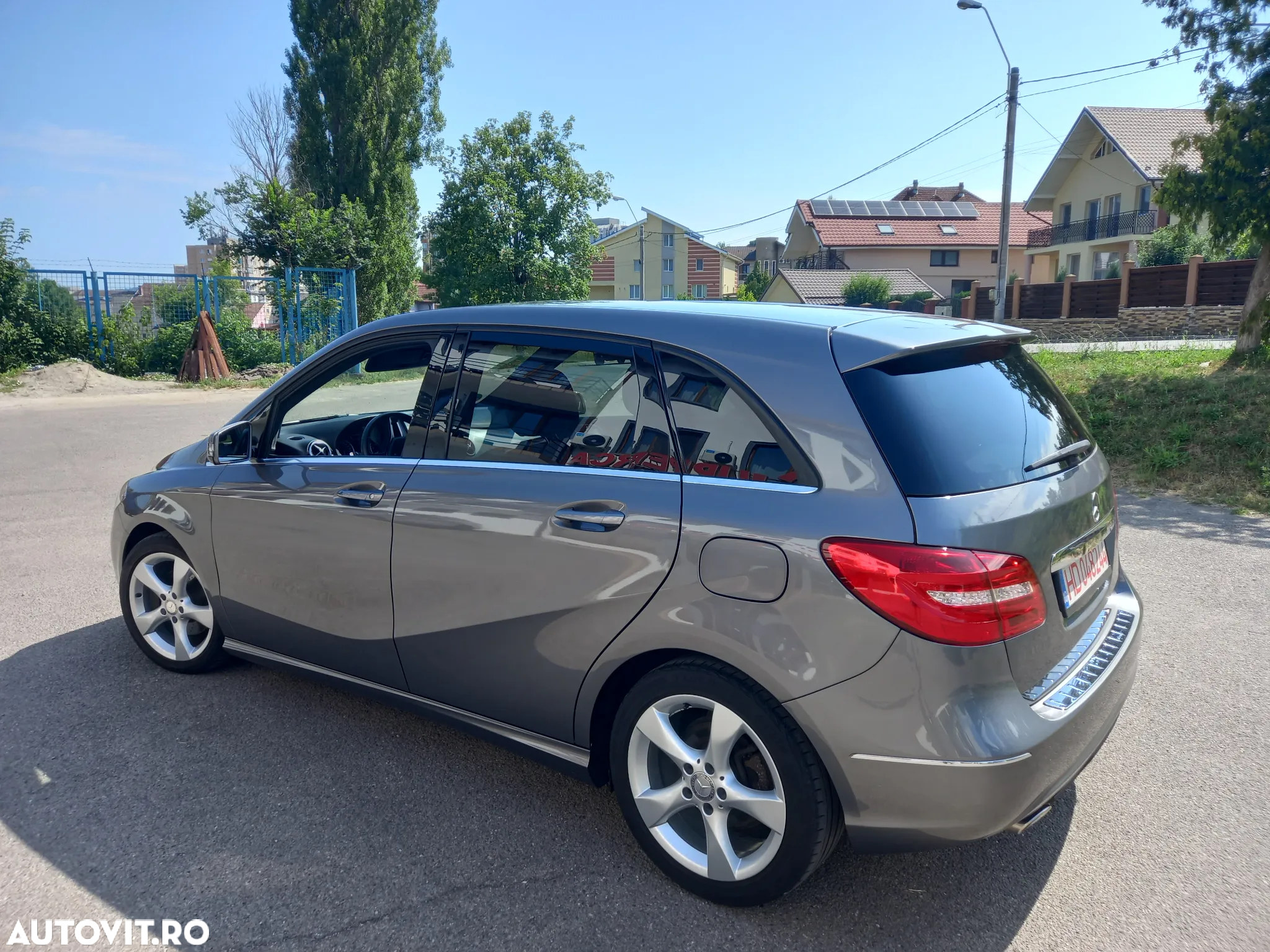Mercedes-Benz B 180 CDI (BlueEFFICIENCY) - 20
