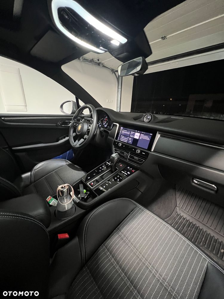 Porsche Macan T - 15