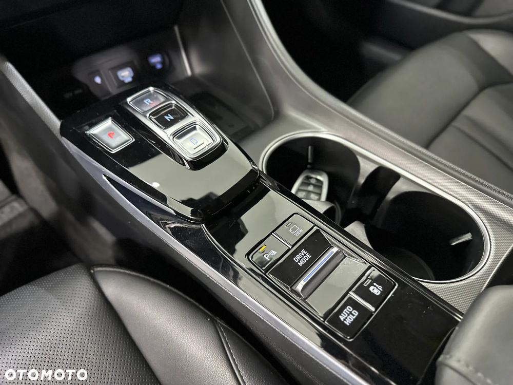 Hyundai Sonata - 22