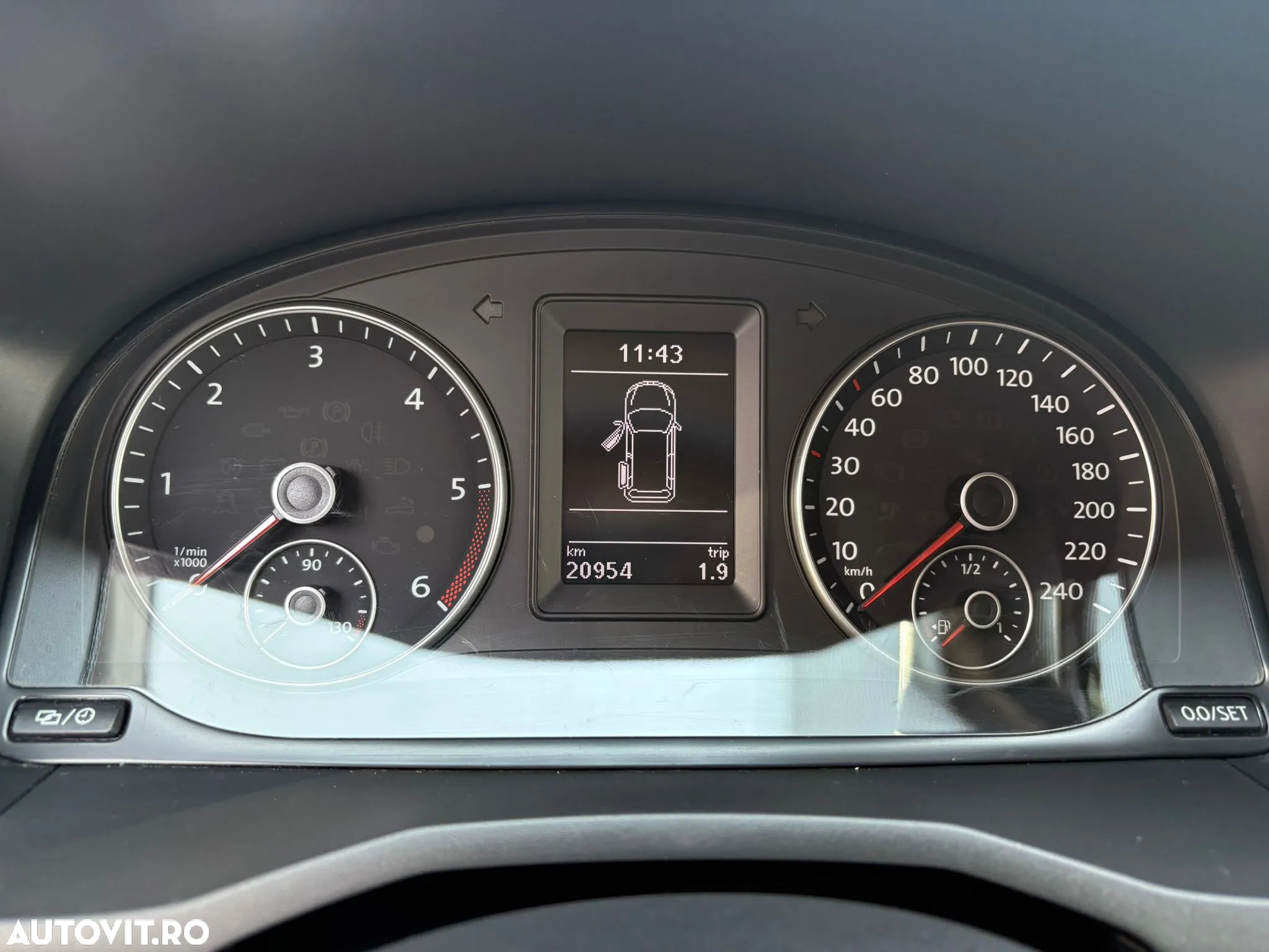 Volkswagen Caddy 2.0 TDI DSG - 6