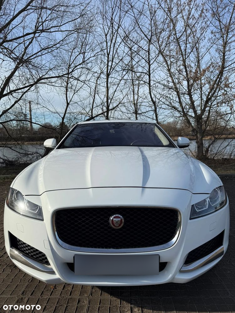 Jaguar XF - 2