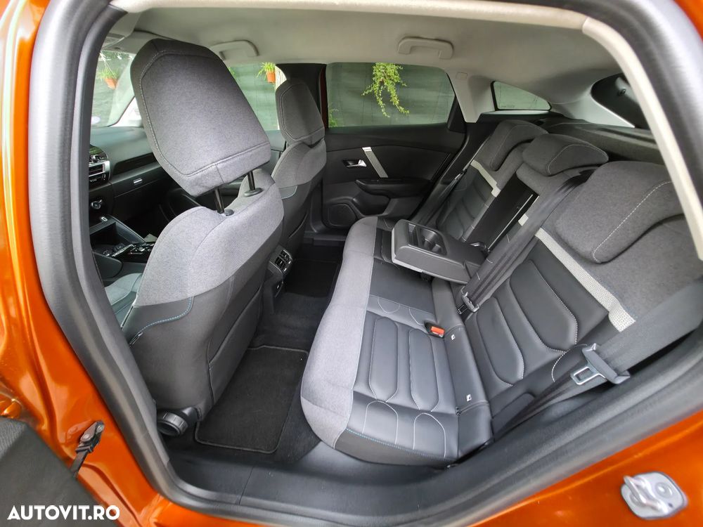 Citroën C4 PureTech 130 Stop&Start EAT8 SHINE - 15