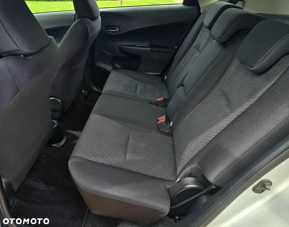 Toyota Verso S - 24