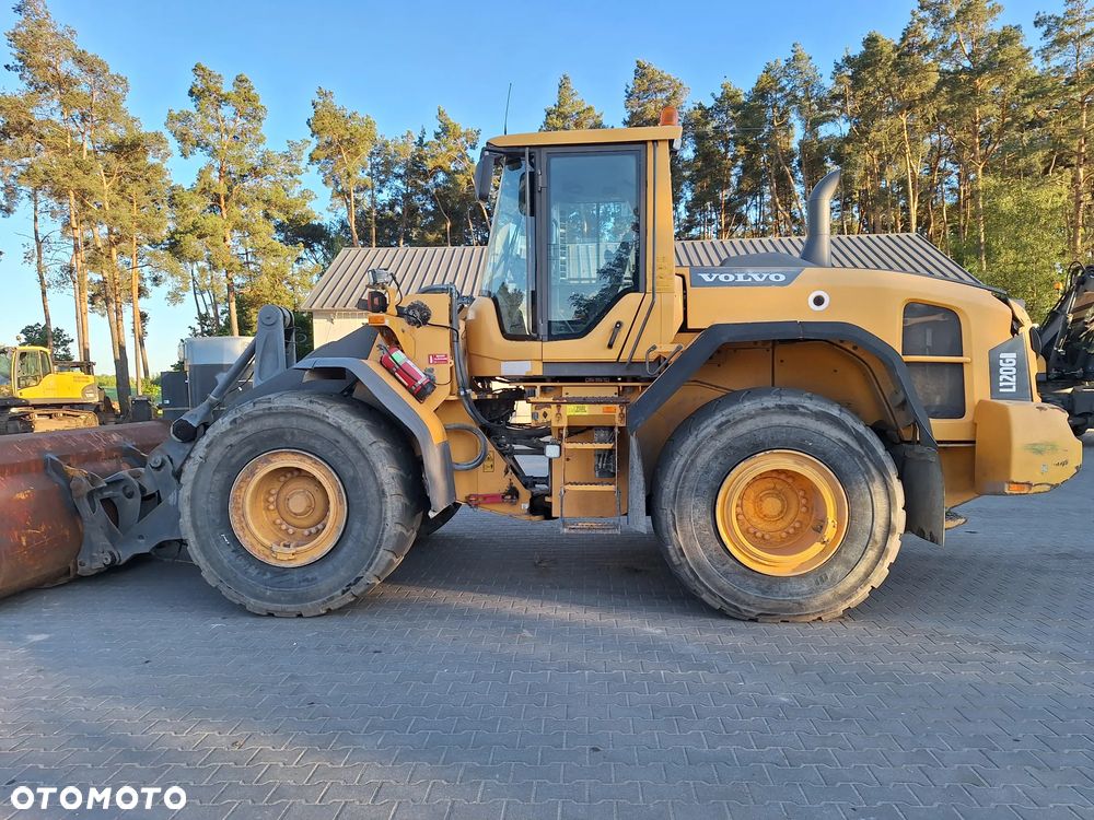 Volvo L120G - 8
