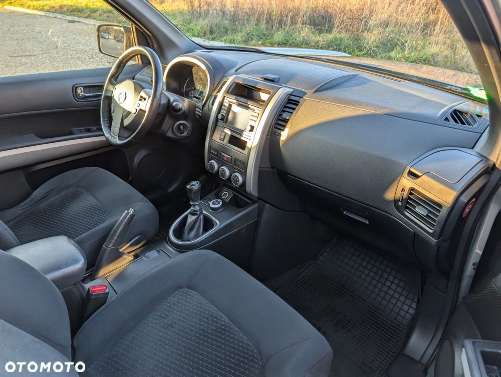 Nissan X-Trail 2.0 dCi XE - 29