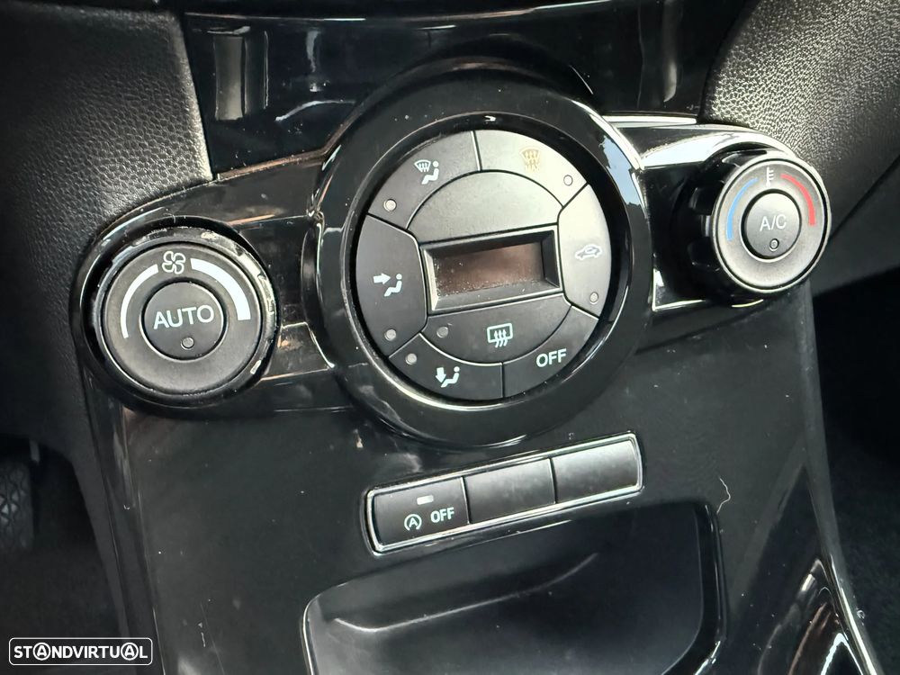 Ford Fiesta 1.5 TDCi Titanium - 42