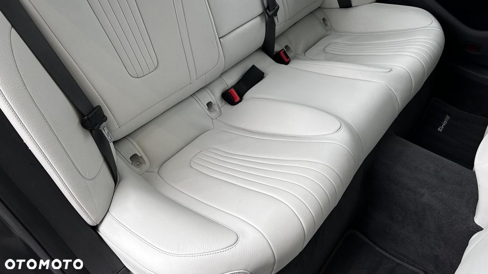 Mercedes-Benz CLS - 30