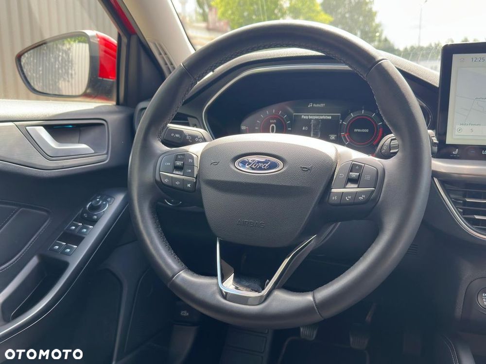 Ford Focus 1.0 EcoBoost Titanium X - 14