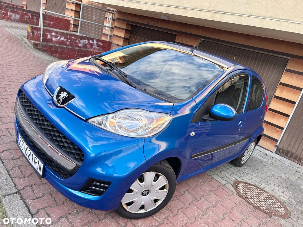 Peugeot 107 1.0 Urban Move - 1