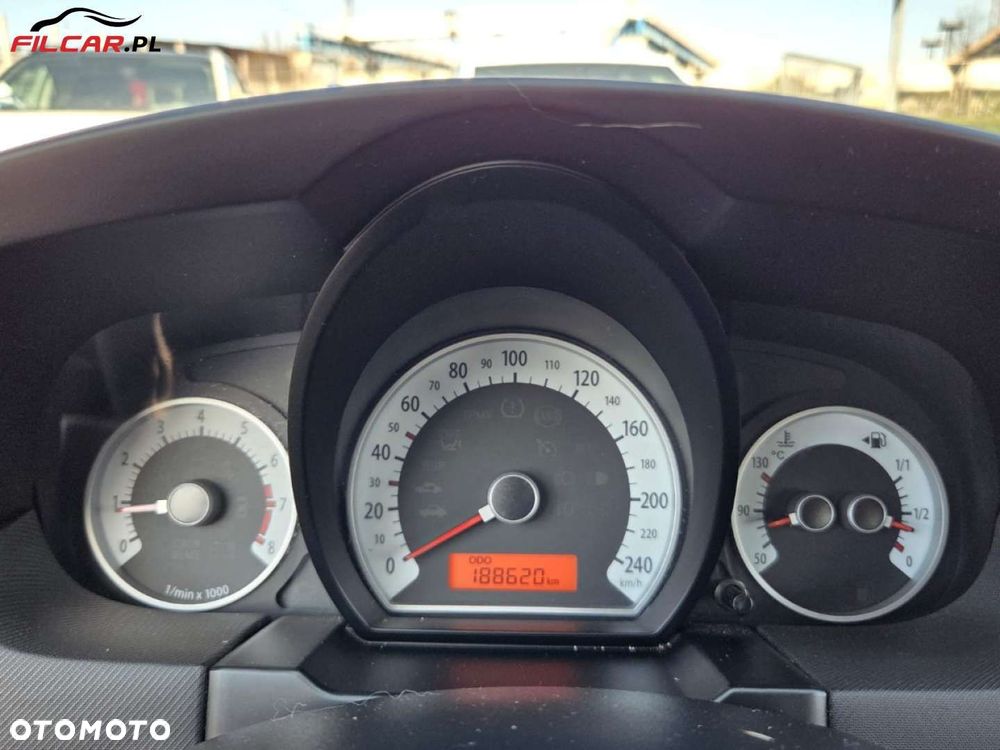 Kia Ceed - 13