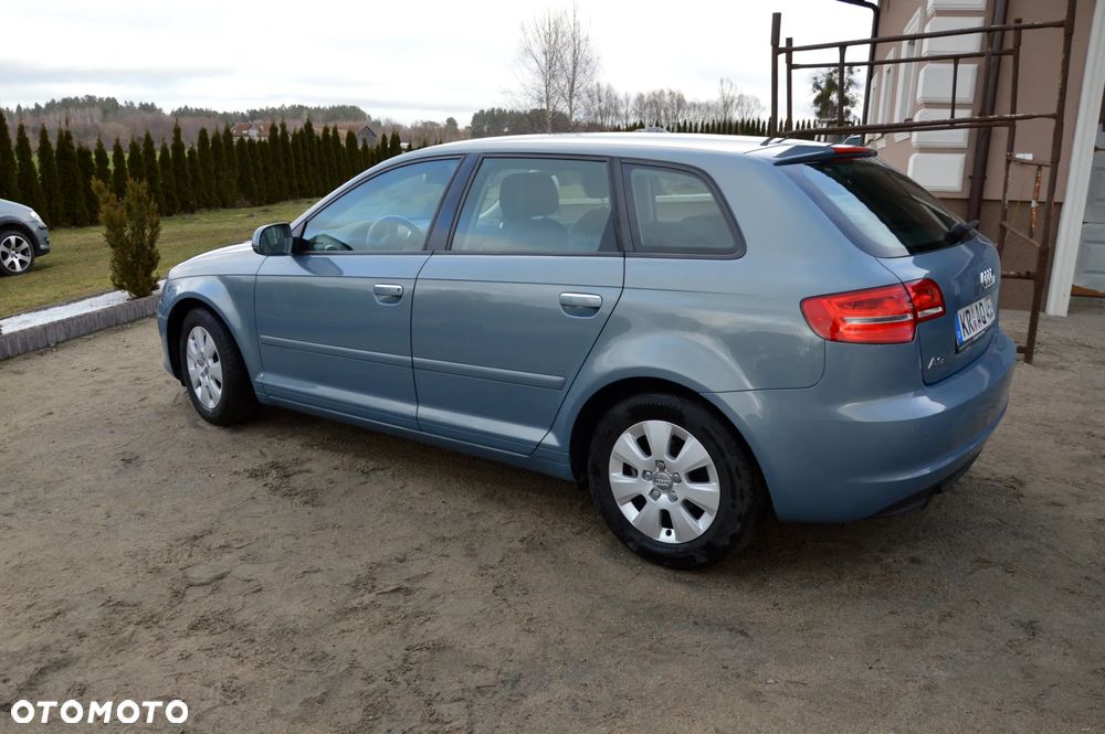 Audi A3 Sportback 1.6 TDI Attraction - 8
