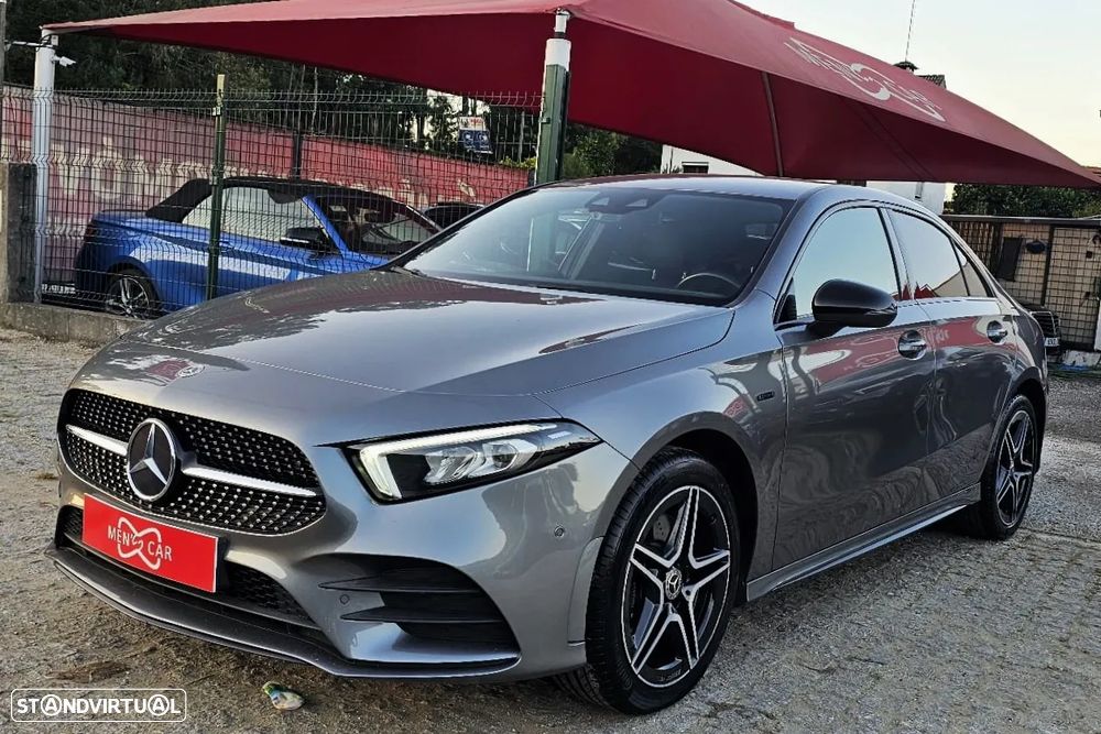 Mercedes-Benz A 250 Limousine e 8G-DCT AMG Line - 4