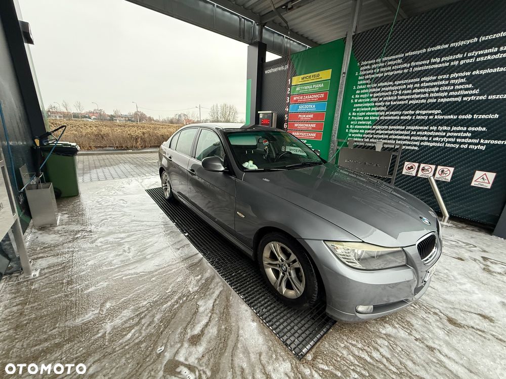 BMW Seria 3 318d DPF Edition Lifestyle - 4