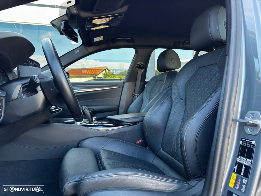 BMW 530 e Pack M - 12
