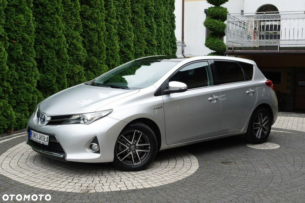 Toyota Auris - 2