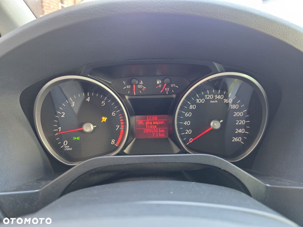 Ford Galaxy 2.0 Ambiente - 16