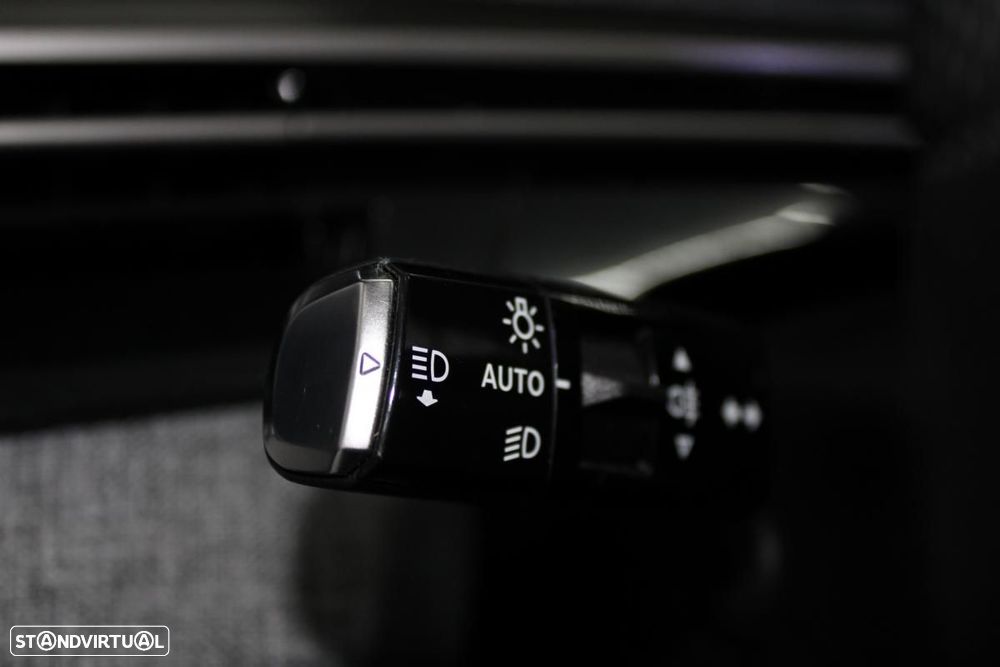 Peugeot E-3008 73 kWh GT - 19