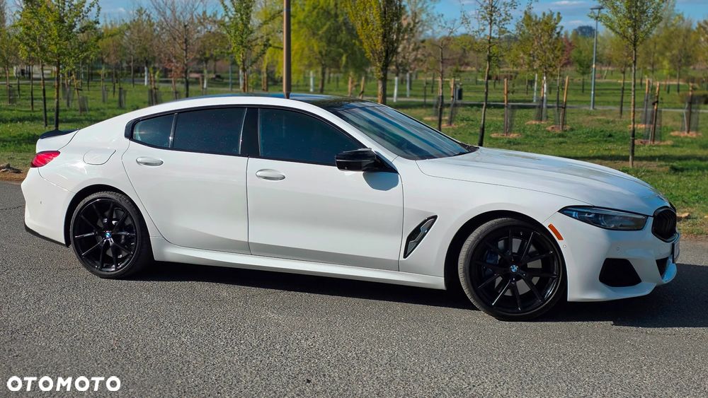 BMW Seria 8 840i - 31