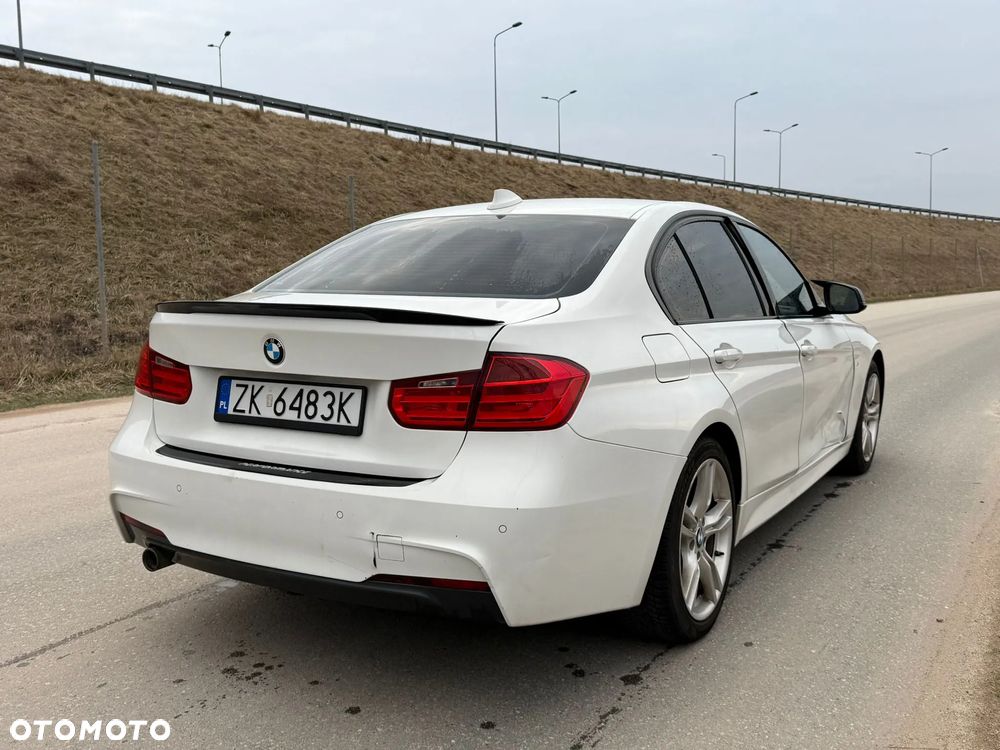 BMW Seria 3 318d M Sport EU6 - 11