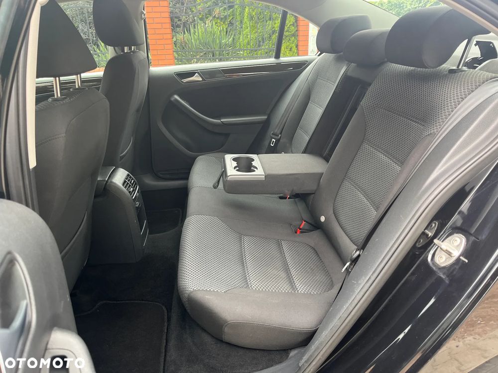 Volkswagen Jetta 2.0 TDI DPF BMT Comfortline - 19