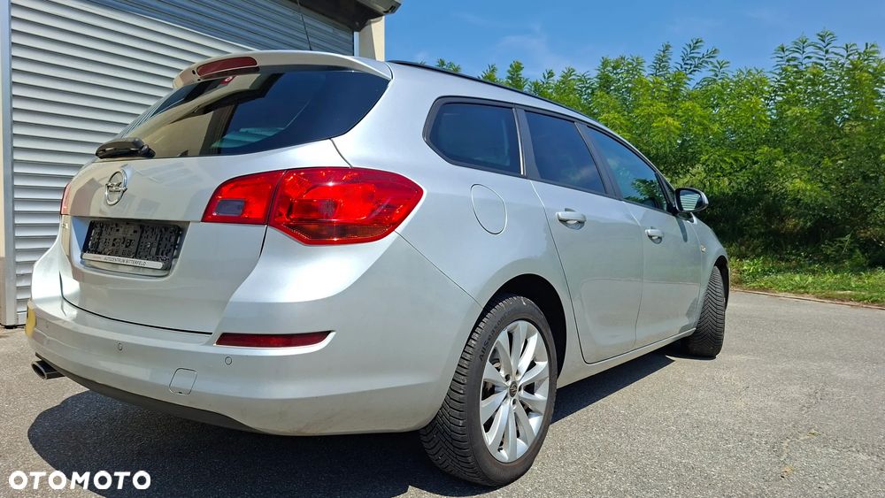 Opel Astra 1.4 Turbo 150 Jahre - 22