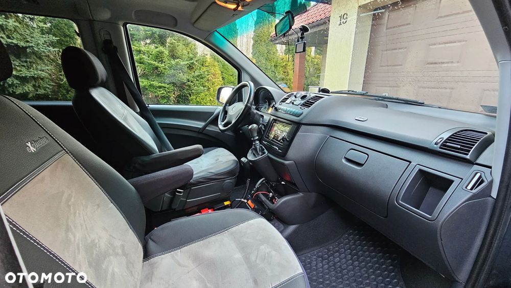 Mercedes-Benz Vito Univan 639.605 - 16
