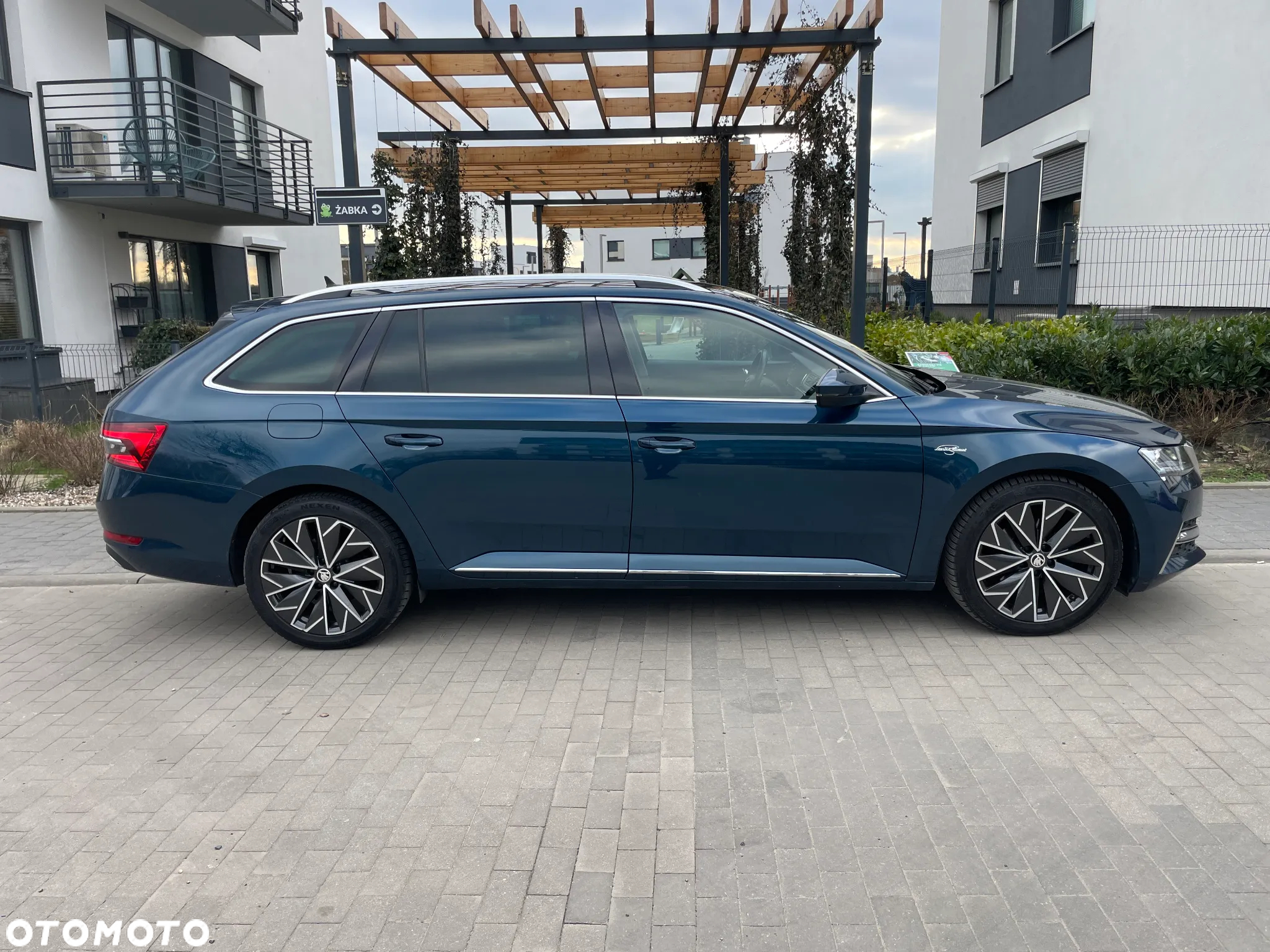 Skoda Superb 2.0 TDI 4x4 L&K DSG - 12