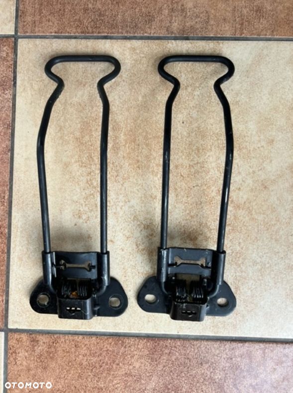 OGRANICZNIK RYGIEL TYLNYCH DRZWI PRAWY LEWY RENAULT MASTER II OPEL MOVANO II NOWY ORYGINAŁ