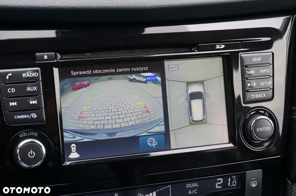 Nissan X-Trail 1.6 DIG-T Tekna 2WD 7os - 32