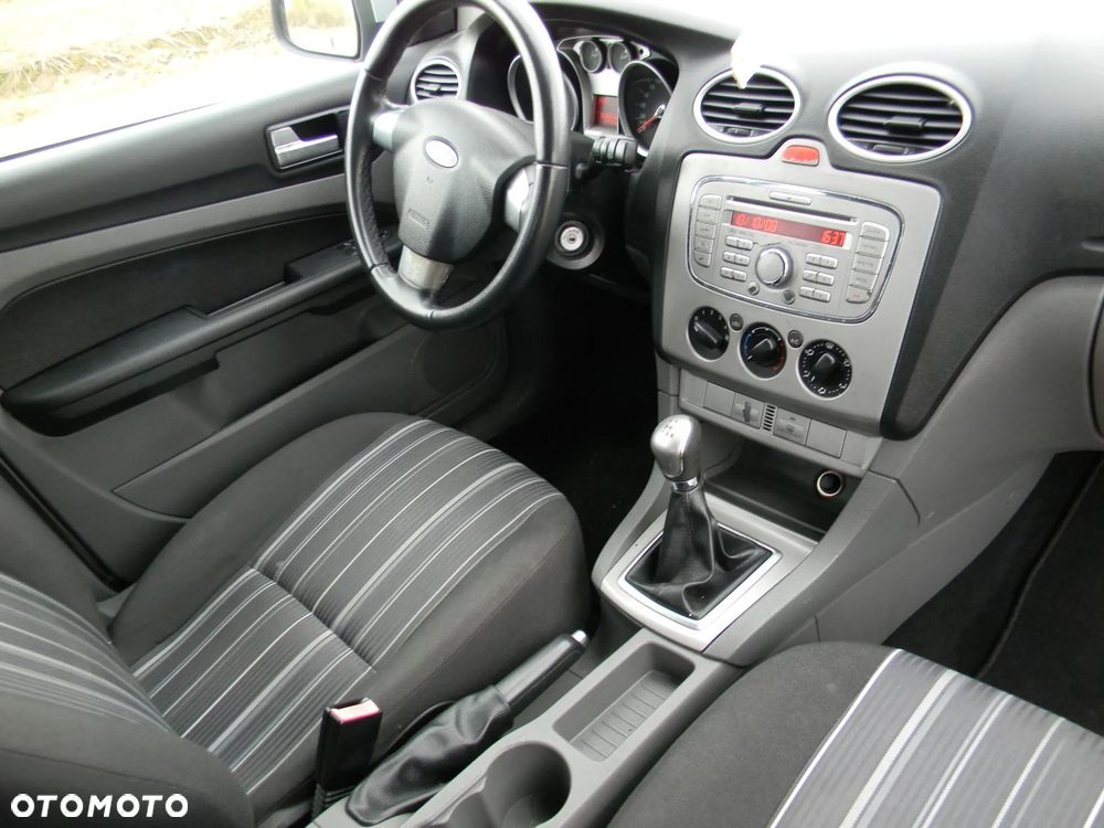 Ford Focus - 16