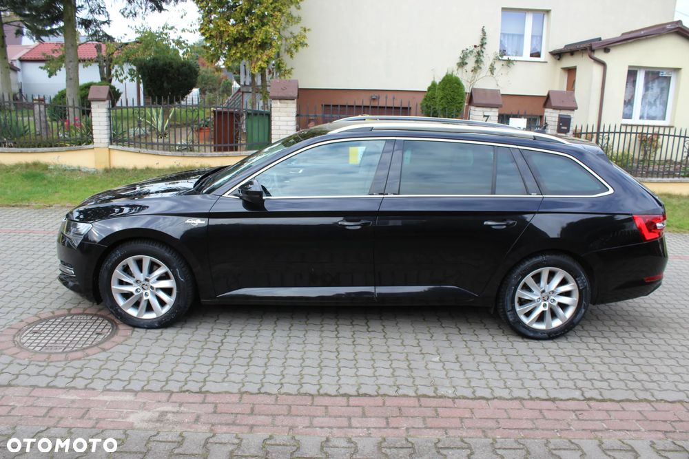 Skoda Superb 2.0 TDI DSG Premium Edition - 10