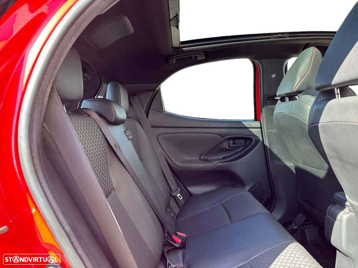 Toyota Yaris - 7